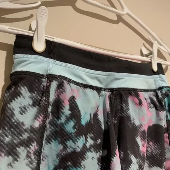 Ivivva Colorful Shorts - Picture 4 of 7